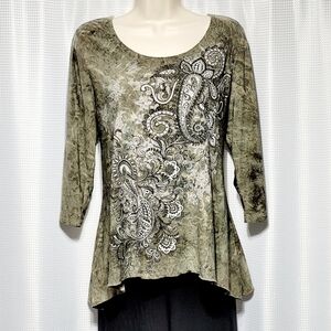 Fern Green Paisley Floral & Crystal Embellished SharkBite Pop Over Blouse (XLP)